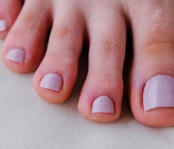 domowy-sposob-na-grzybice-paznokci-u-nog-co-naprawde-moze-pomoc