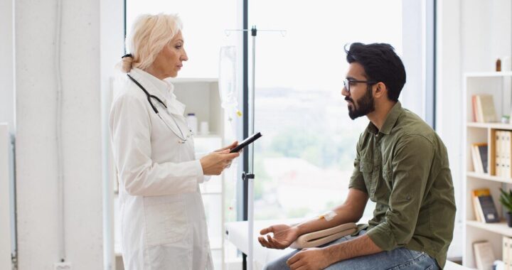 ile-kosztuje-wizyta-u-kardiologa-aktualne-ceny-i-refundacja