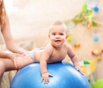 wzmozone-napiecie-miesniowe-u-niemowlaka---cwiczenia-jak-wykonywac-w-domu