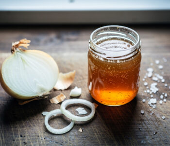 na-co-pomaga-syrop-z-cebuli---wlasciwosci-i-zastosowanie
